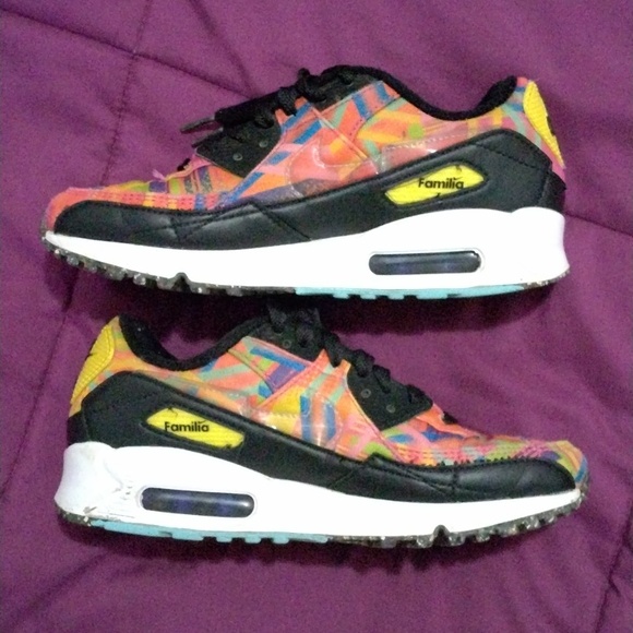 NikevAir Max 90 Familia ~ Latino heritage ~US 5, EUR 37.5 - Picture 10 of 13
